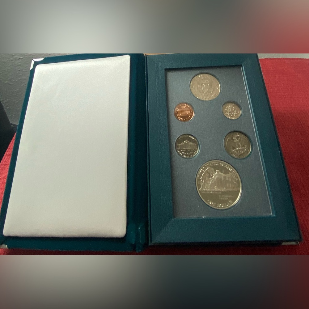 NWT.. 1990 US MINT PRESTIGE SET. - Picture 14 of 16